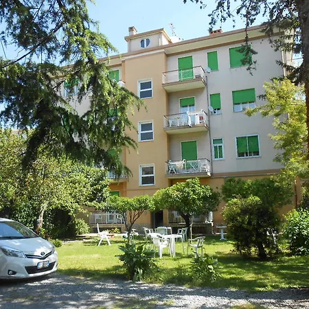 Casa Delfino Hotell *