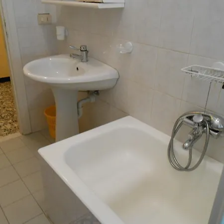 Casa Delfino Апартаменты Диано-Марина