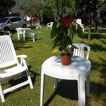 Casa Delfino Диано-Марина